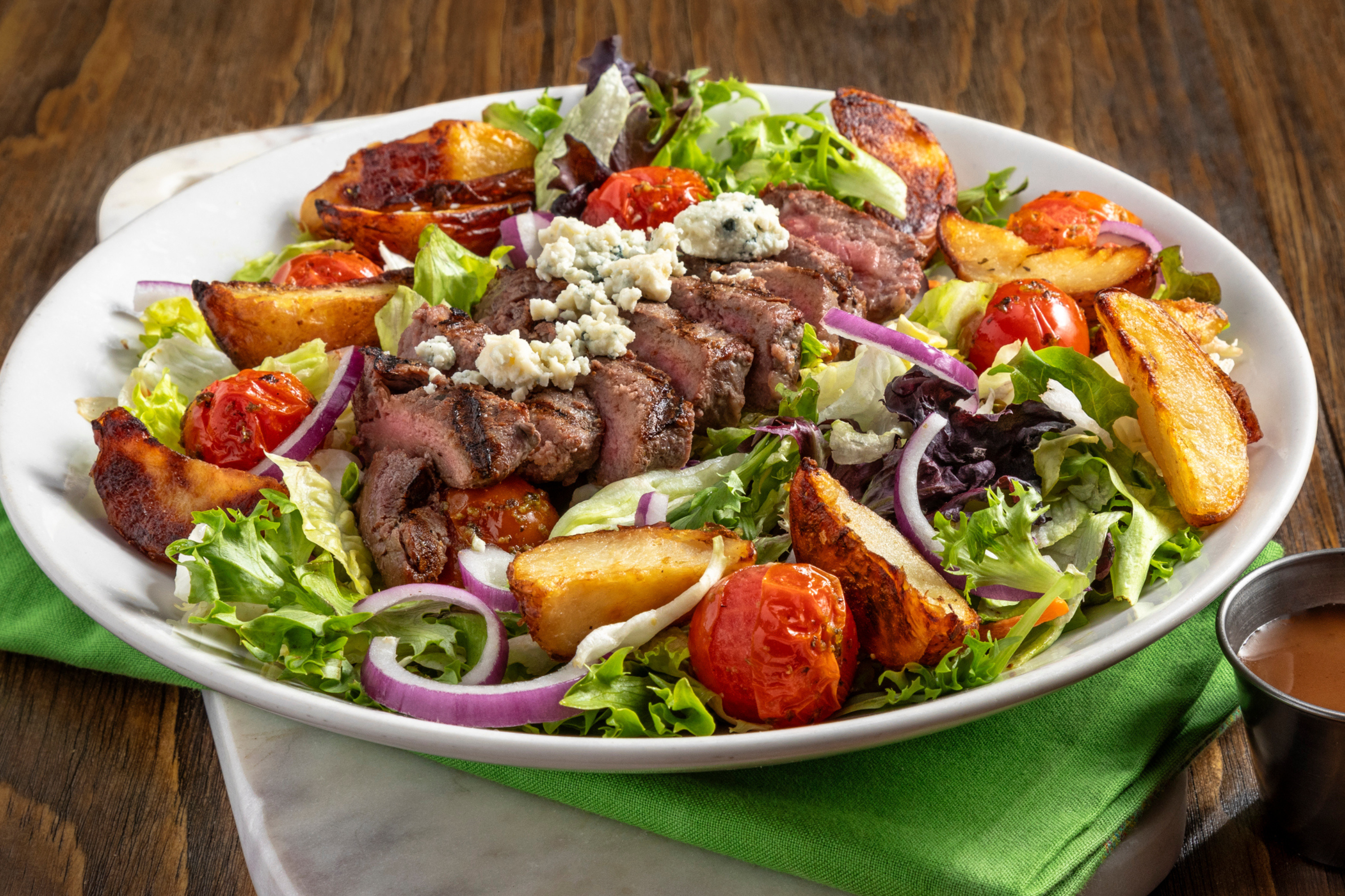 STEAKHOUSE SALAD